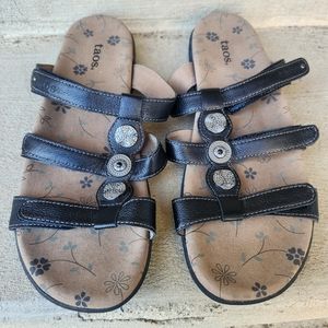 Taos Slip On Sandals Size 11